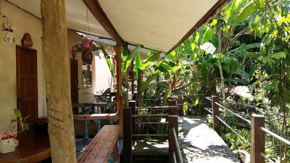 Subtawee Resort Surat Thani Extérieur photo